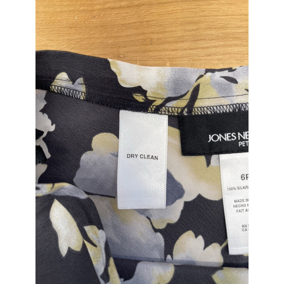 Jones New York Silk Maxi Skirt Womens Size 6 petite Fairy Grunge Blue Floral - Picture 4 of 6